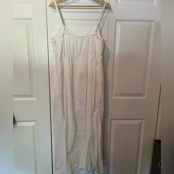 Old Navy White Midi Dress - Picture 3 of 3